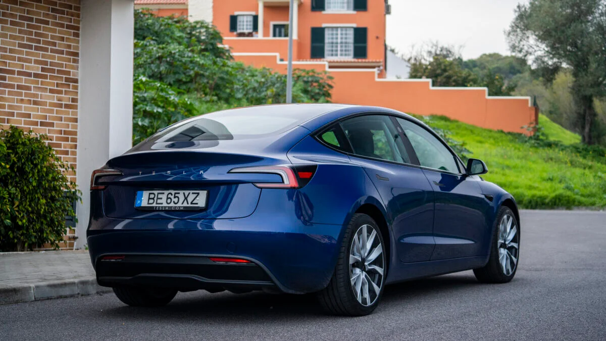 TESLA Model 3 Long Range 2021 Eléctrico Blanco - Vista lateral